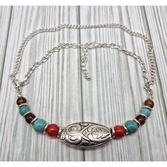 NWOT Cute Faux Stone Bead and Silver Tone Charm & Chain Boot Bracelet Accessory - Picture 5 of 6